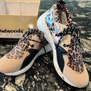 SOLD ‼️Sz 9 M Outwoods leopard print shoes